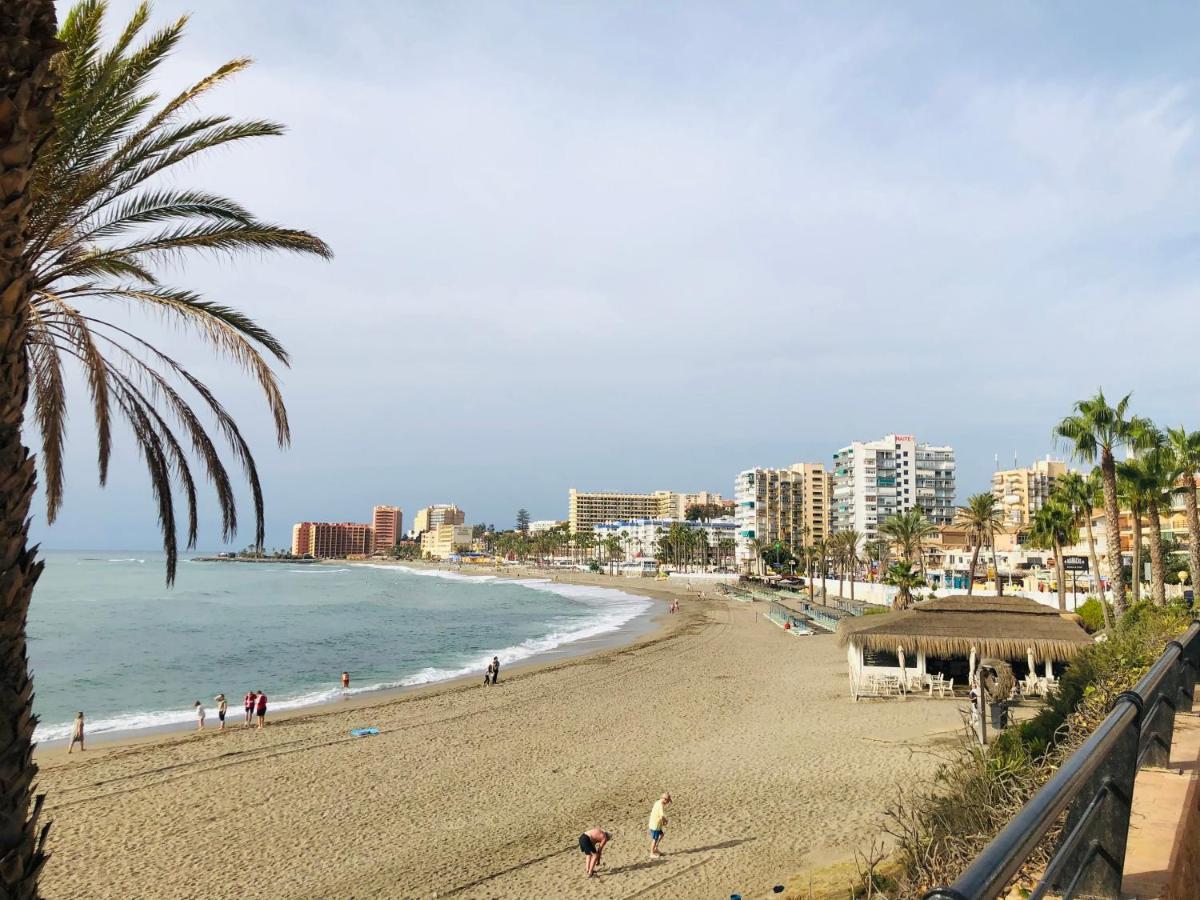 Luxury Beachfront Apartment In Benalmadena Costa Buitenkant foto