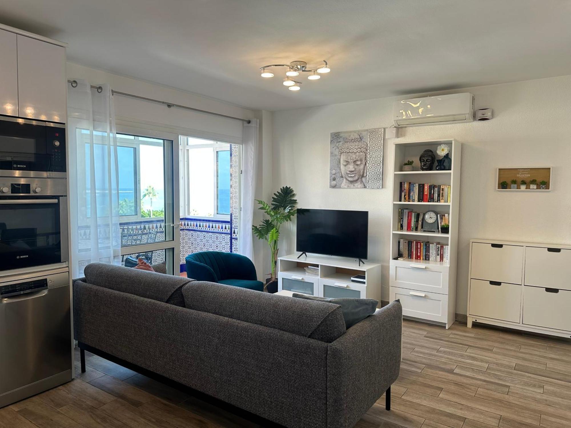 Luxury Beachfront Apartment In Benalmadena Costa Buitenkant foto