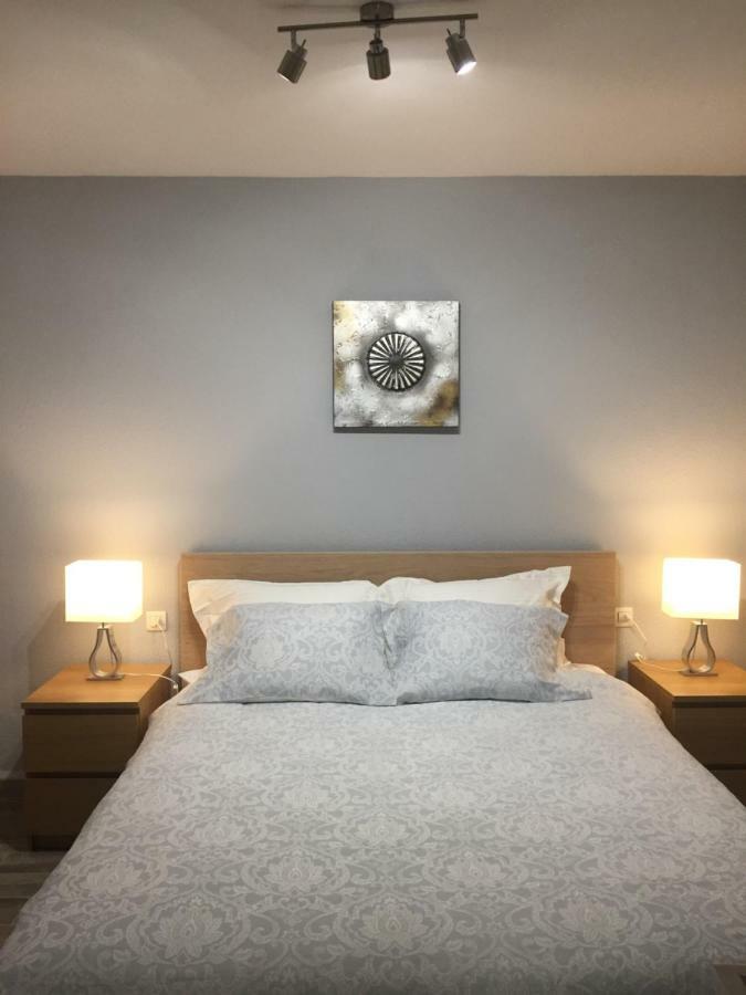 Luxury Beachfront Apartment In Benalmadena Costa Buitenkant foto