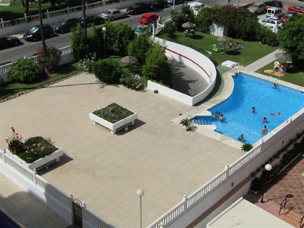 Luxury Beachfront Apartment In Benalmadena Costa Buitenkant foto