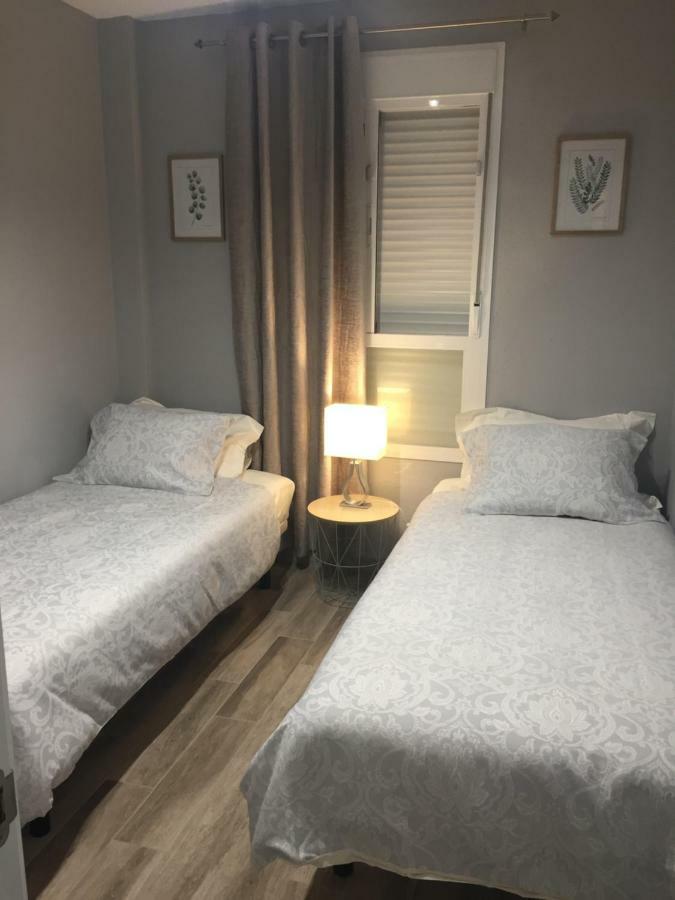 Luxury Beachfront Apartment In Benalmadena Costa Buitenkant foto